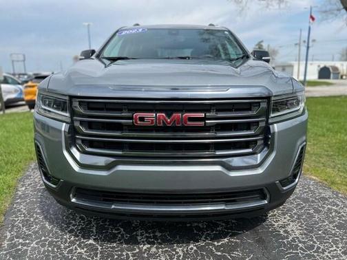 2023 GMC Acadia AT4