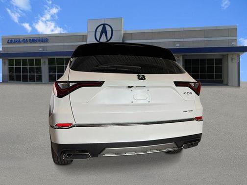 Platinum White Pearl 2026 Acura MDX Standard