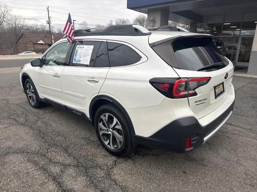 2021 Subaru Outback Touring XT