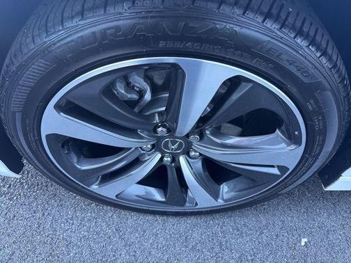 Platinum White Pearl 2025 Acura TLX Technology