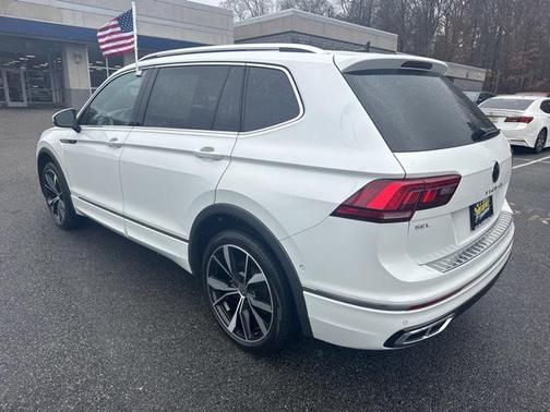 2022 Volkswagen Tiguan 2.0T SEL R-Line 4MOTION