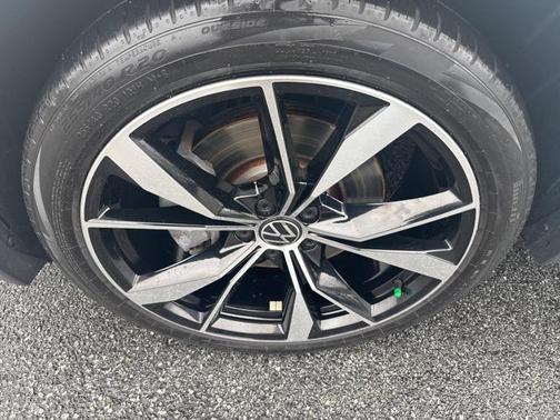 2022 Volkswagen Tiguan 2.0T SEL R-Line 4MOTION