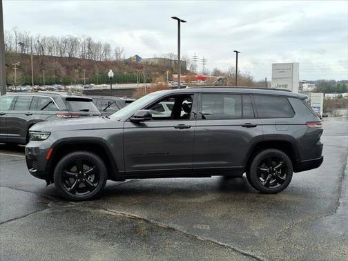 2023 Jeep Grand Cherokee L Altitude 4x4