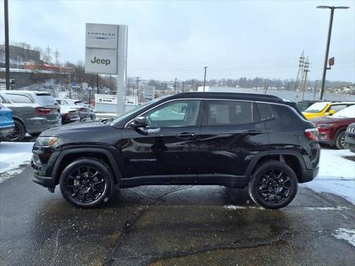 2022 Jeep Compass Latitude Lux 4x4