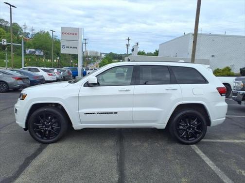 2022 Jeep Grand Cherokee WK Laredo X 4x4