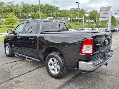 2024 RAM 1500 Big Horn Crew Cab 4x4 57' Box