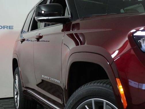 2025 Jeep Grand Cherokee L Summit
