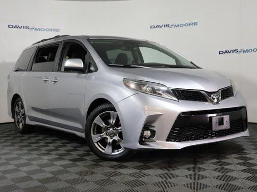 2018 Toyota Sienna L
