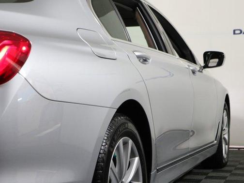 2018 BMW 740 i