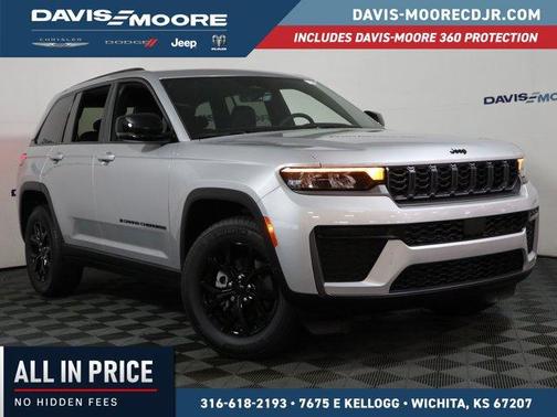 Silver Zynith 2026 Jeep Grand Cherokee Laredo