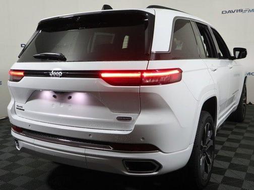2025 Jeep Grand Cherokee Overland