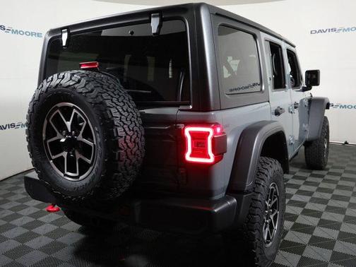 Anvil Clearcoat 2026 Jeep Wrangler Rubicon