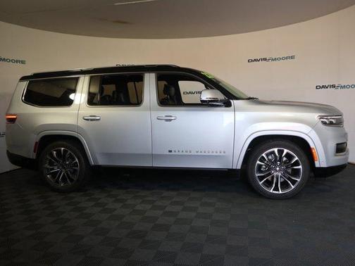 2022 Jeep Grand Wagoneer Series III