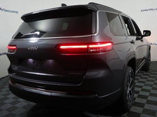 Metallic 2023 Jeep Grand Cherokee L Limited