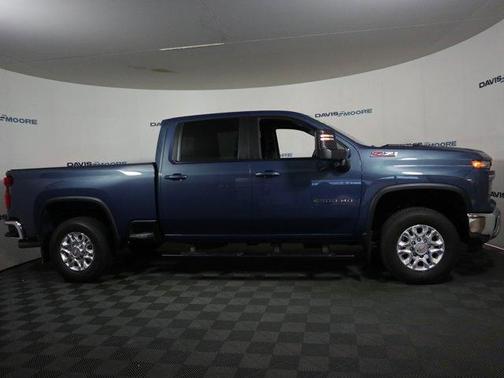Lakeshore Blue Metallic 2025 Chevrolet Silverado 2500 LT