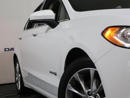 2017 Ford Fusion Hybrid SE
