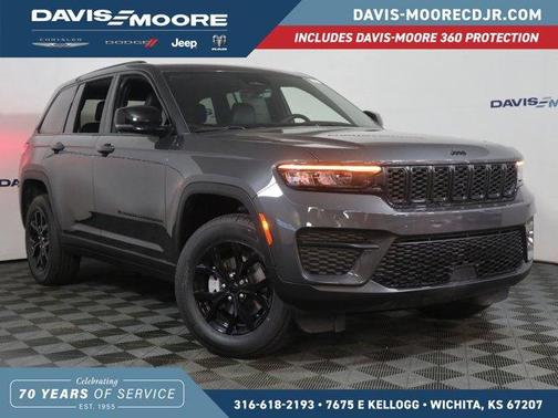 2025 Jeep Grand Cherokee Laredo