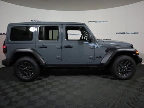 Anvil Clearcoat 2026 Jeep Wrangler Sport