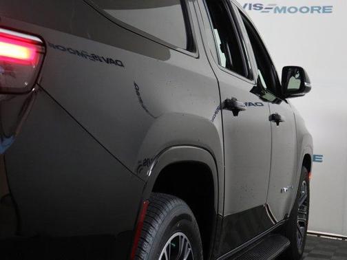 2023 Jeep Wagoneer L Series II