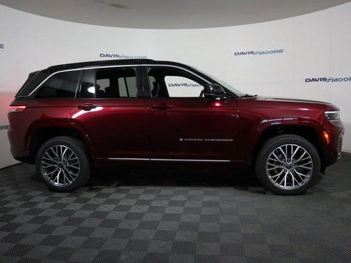 Velvet Red Pearlcoat 2026 Jeep Grand Cherokee Summit