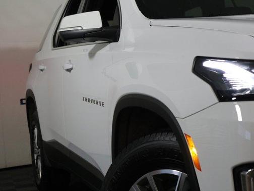 Summit White 2023 Chevrolet Traverse LT Leather
