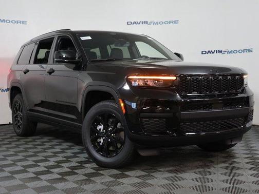 2025 Jeep Grand Cherokee L Laredo