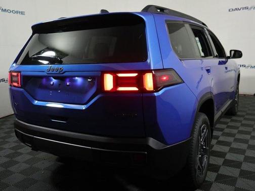 Hydro Blue Pearlcoat 2026 Jeep Cherokee LAREDO/LIMITED