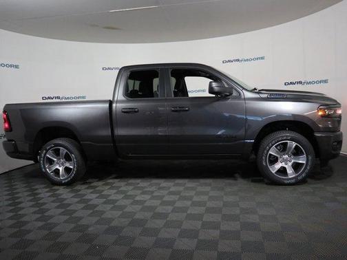 Granite Crystal Clearcoat Metallic 2026 RAM 1500 Express