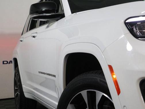 2022 Jeep Grand Cherokee Overland