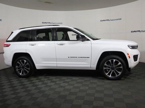2022 Jeep Grand Cherokee Overland