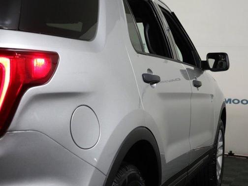 Ingot Silver 2017 Ford Explorer Base