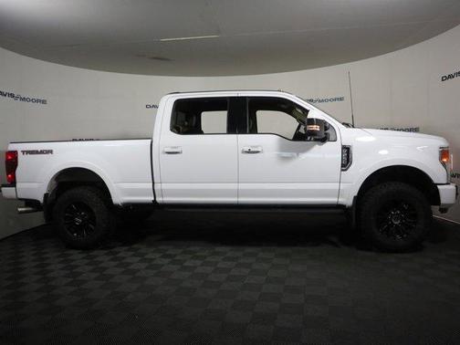 Star White 2022 Ford F-250 Lariat