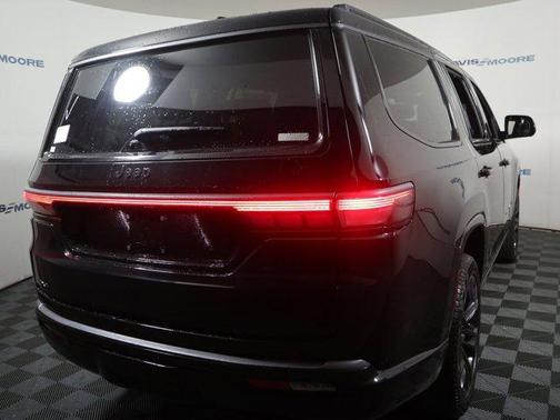 Gloss Black 2026 Jeep Grand Wagoneer Summit Obsidian