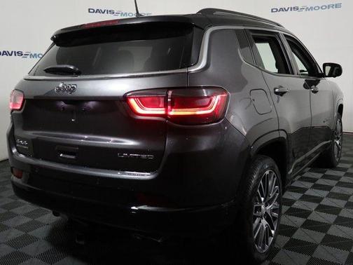 Granite Crystal Clearcoat Metallic 2022 Jeep Compass Limited