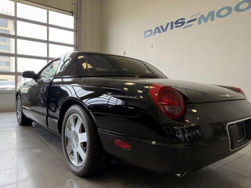 2003 Ford Thunderbird 
