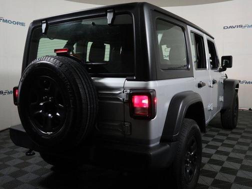 2022 Jeep Wrangler Unlimited Sport