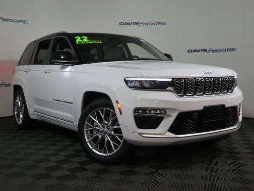 2022 Jeep Grand Cherokee Summit