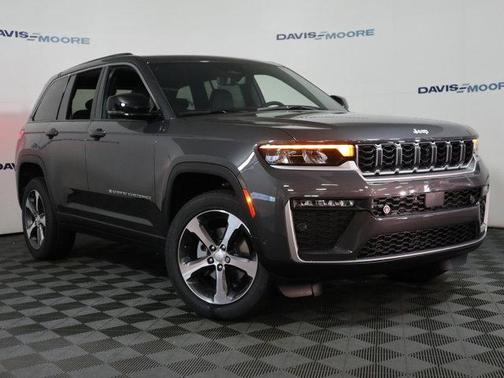 Metallic 2026 Jeep Grand Cherokee Limited