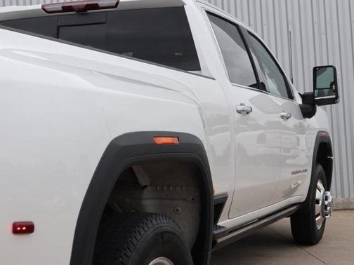 White Frost Tri-Coat 2024 GMC Sierra 3500 Denali Ultimate
