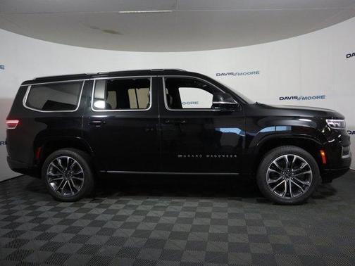 Diamond Black 2023 Jeep Grand Wagoneer Series III