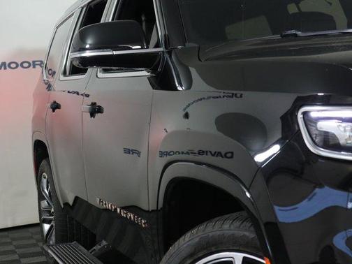 Diamond Black 2023 Jeep Grand Wagoneer Series III