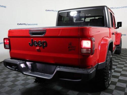 2021 Jeep Gladiator Sport