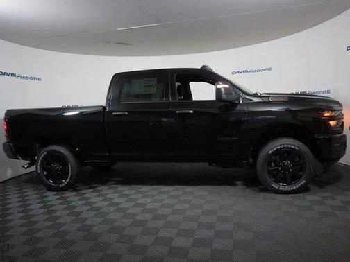 Diamond Black 2026 RAM 2500 Big Horn