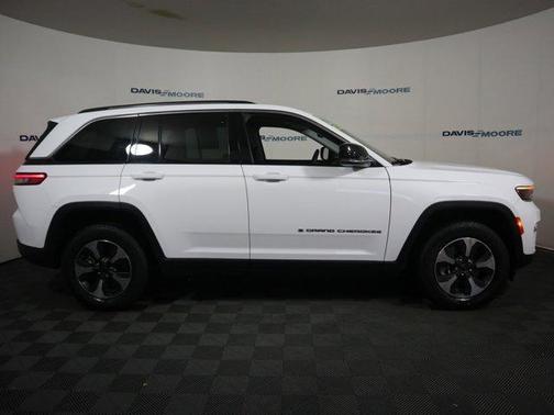 2023 Jeep Grand Cherokee 4xe Base