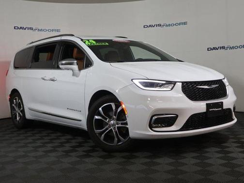 2024 Chrysler Pacifica Pinnacle
