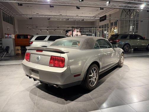 2009 Ford Shelby GT500 Base