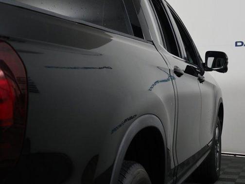 Crystal Black Pearl 2017 Honda Ridgeline RTL-T