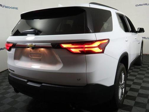 Summit White 2023 Chevrolet Traverse LT Leather