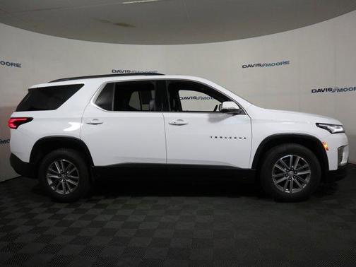 Summit White 2023 Chevrolet Traverse LT Leather
