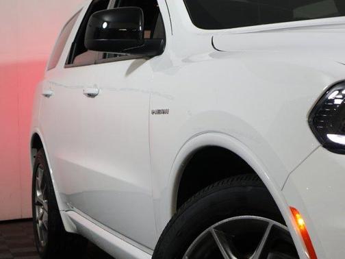 White Knuckle Clearcoat 2026 Dodge Durango GT HEMI V8